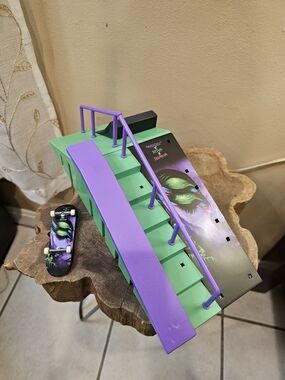 Tech Deck Green & Purple Mini Skate Park Playset by Tech Deck